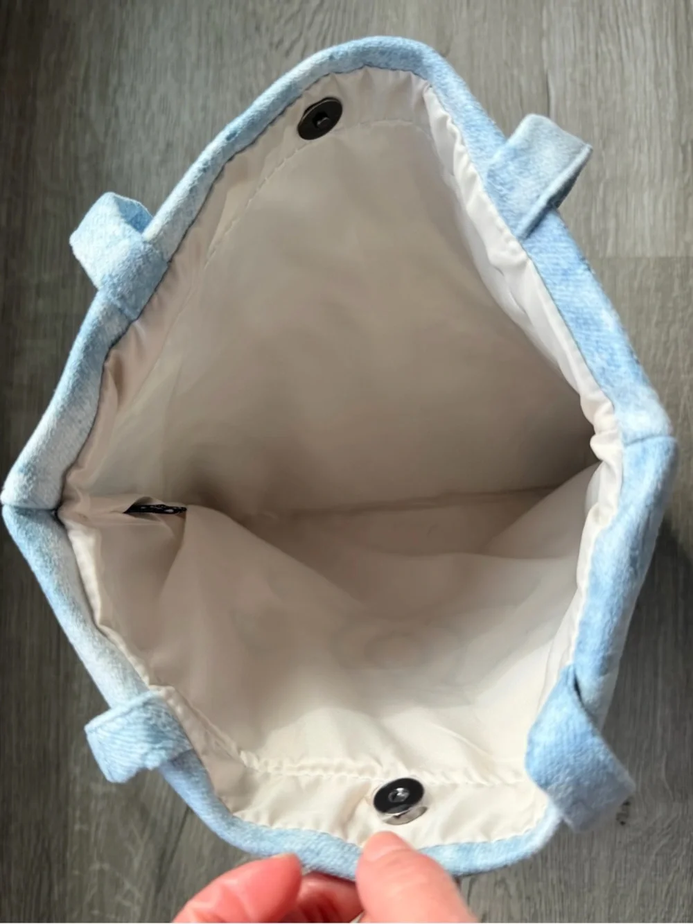 Chanel Exclusive Employee Shimmering Blue & White ‘CC’ Tote. NEW. Tag Attached - Picture 8 of 12